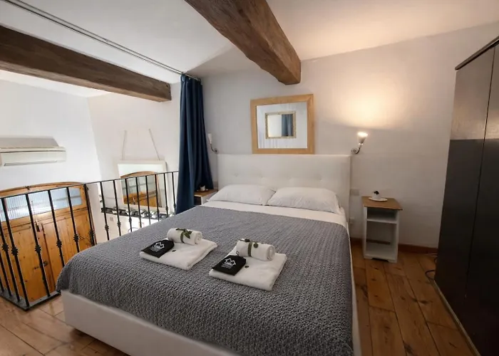 Апартаменты Via Dei Cestari Loft